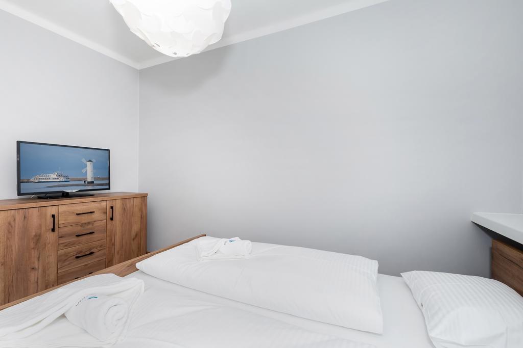 Spokojny Apartament Przy Parku Chopina By Noclegi Renters Świnoujście Buitenkant foto